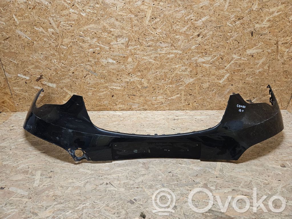 Opel Combo E Priekinis bamperis 