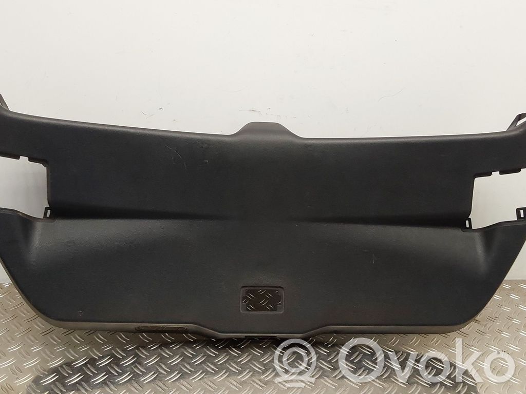 Toyota Auris E180 Poszycie / Tapicerka tylnej klapy bagażnika 