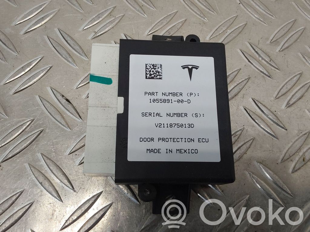 Tesla Model X Door control unit/module 