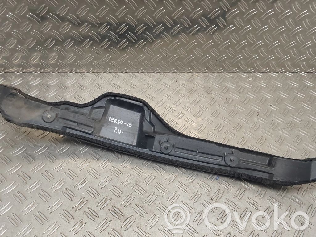 Toyota Verso Panel wykończeniowy błotnika 
