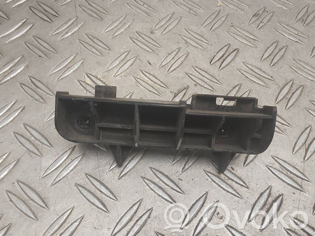 Toyota Avensis T270 Suport montare bară spate 