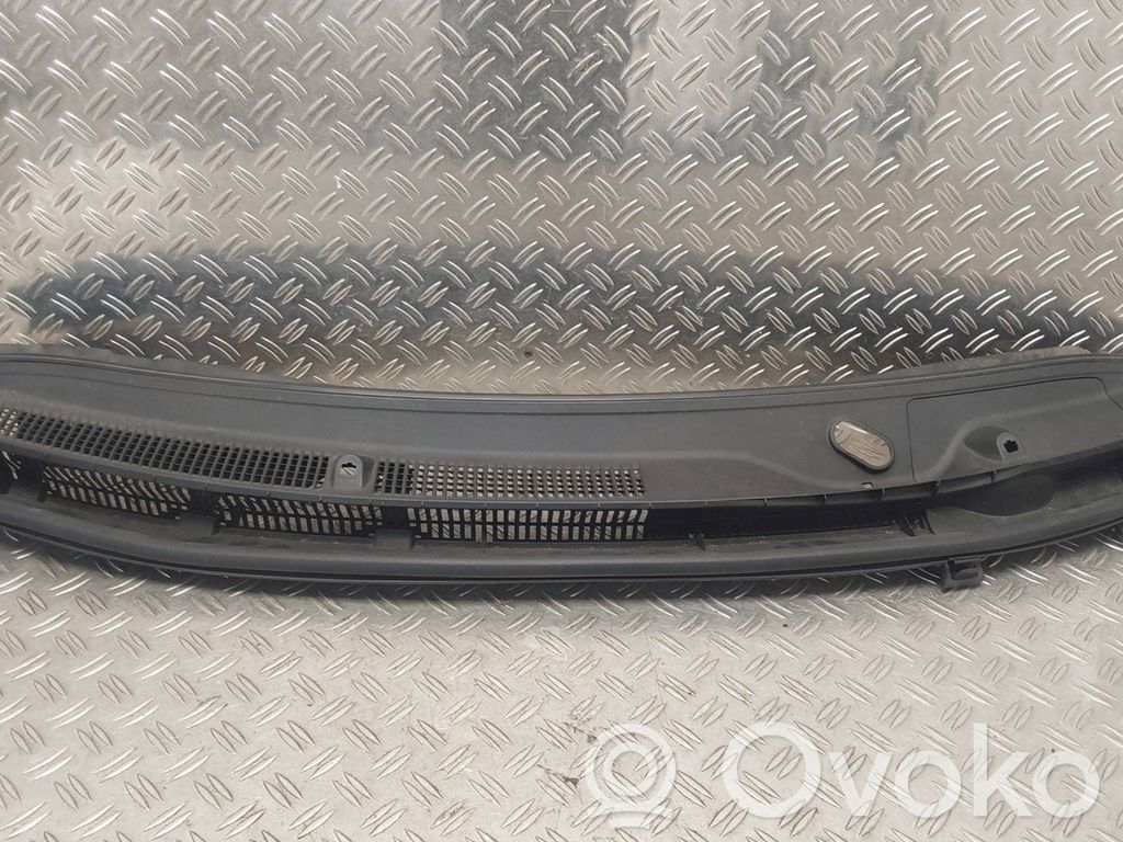 Toyota Aygo AB40 Podszybie przednie 