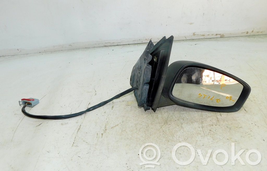 Fiat Stilo Elektryczne lusterko boczne drzwi przednich 