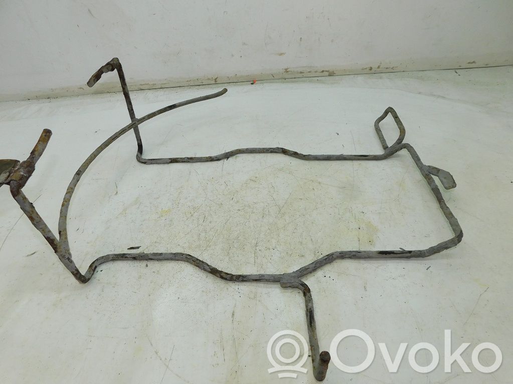 Opel Zafira B Bridă fixare roată de rezervă 