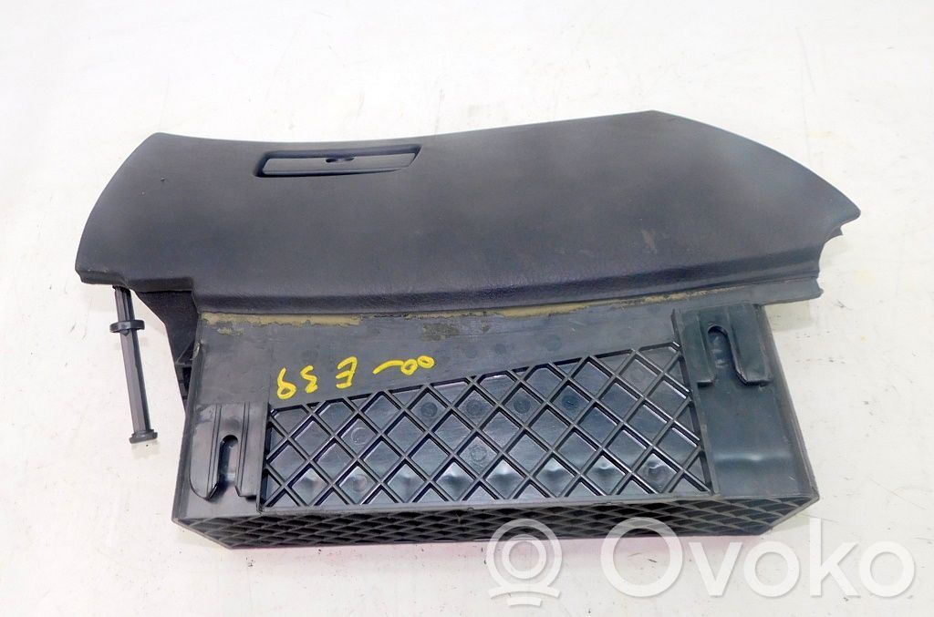 Glove box   189524