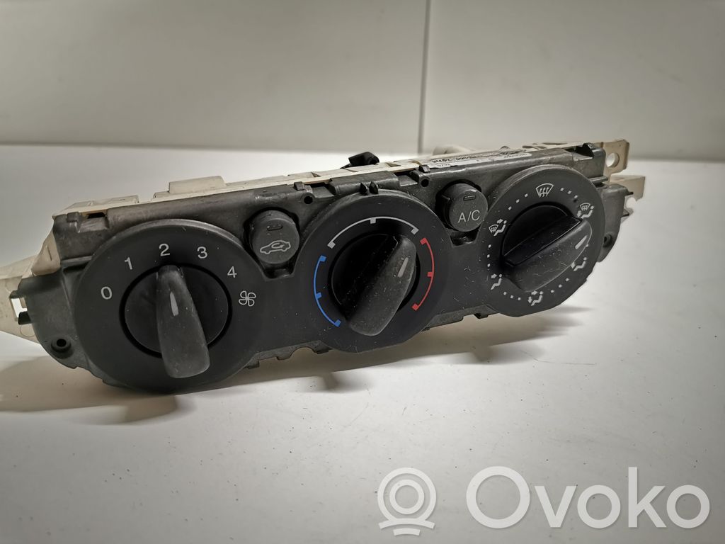 Climate control unit   3M5T19980AD