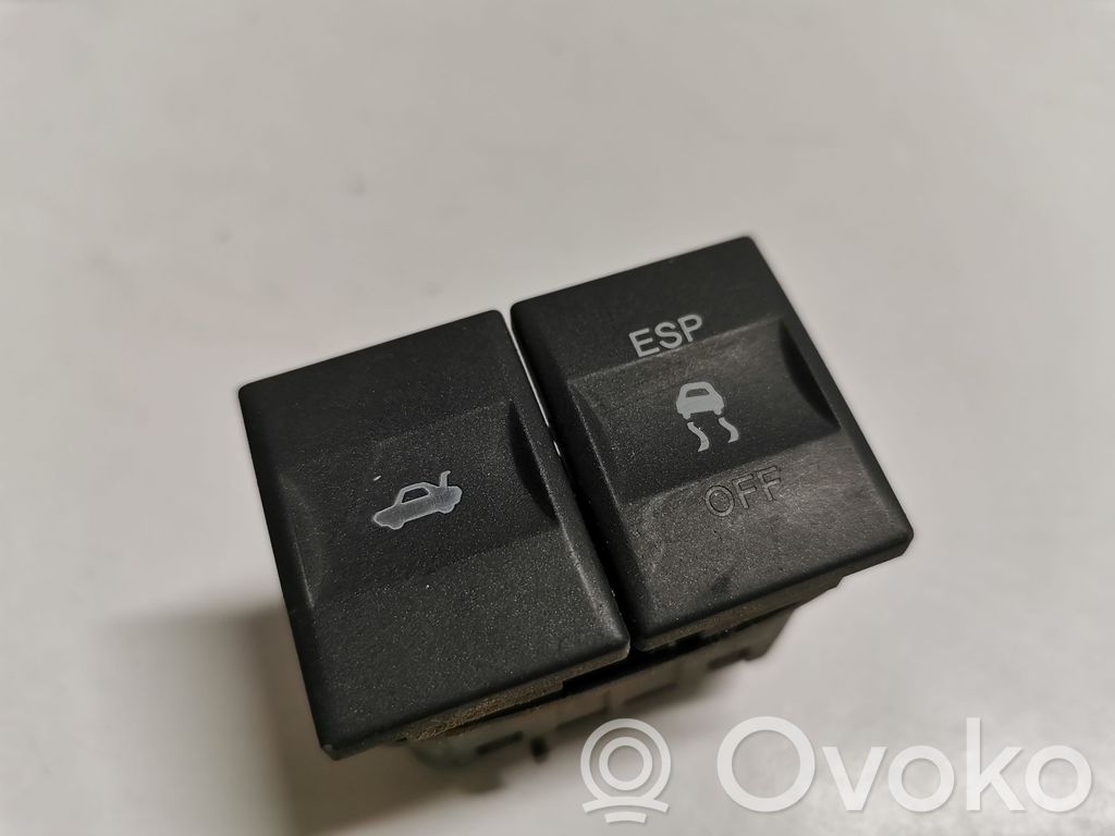 Ford Mondeo Mk III ESP (stability program) switch 
