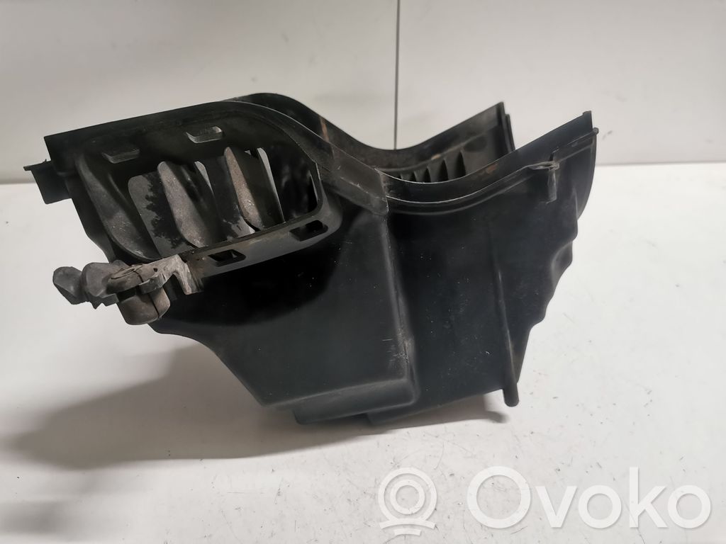 Volvo S40 Air filter box 