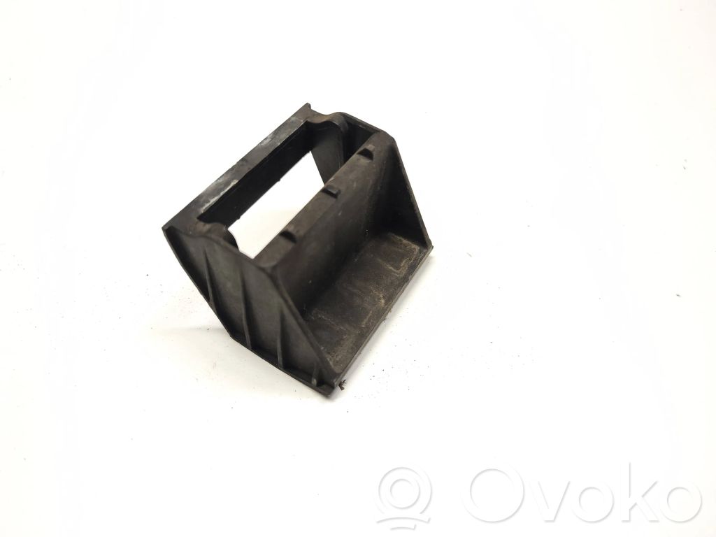 BMW X6 F16 Radiator mount bracket 