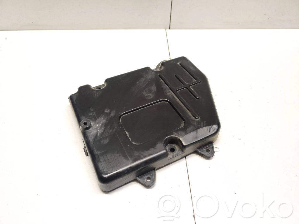 Volvo XC90 Engine control unit box 