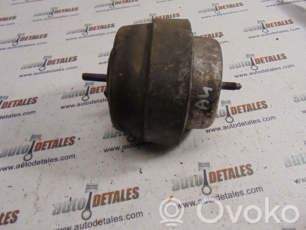 Audi A4 S4 B7 8E 8H Engine mount bracket 