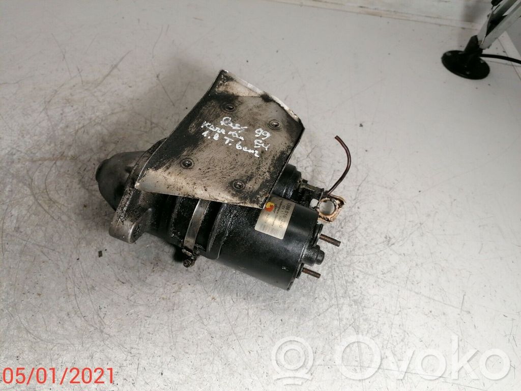 Volkswagen PASSAT B5 Starteris 