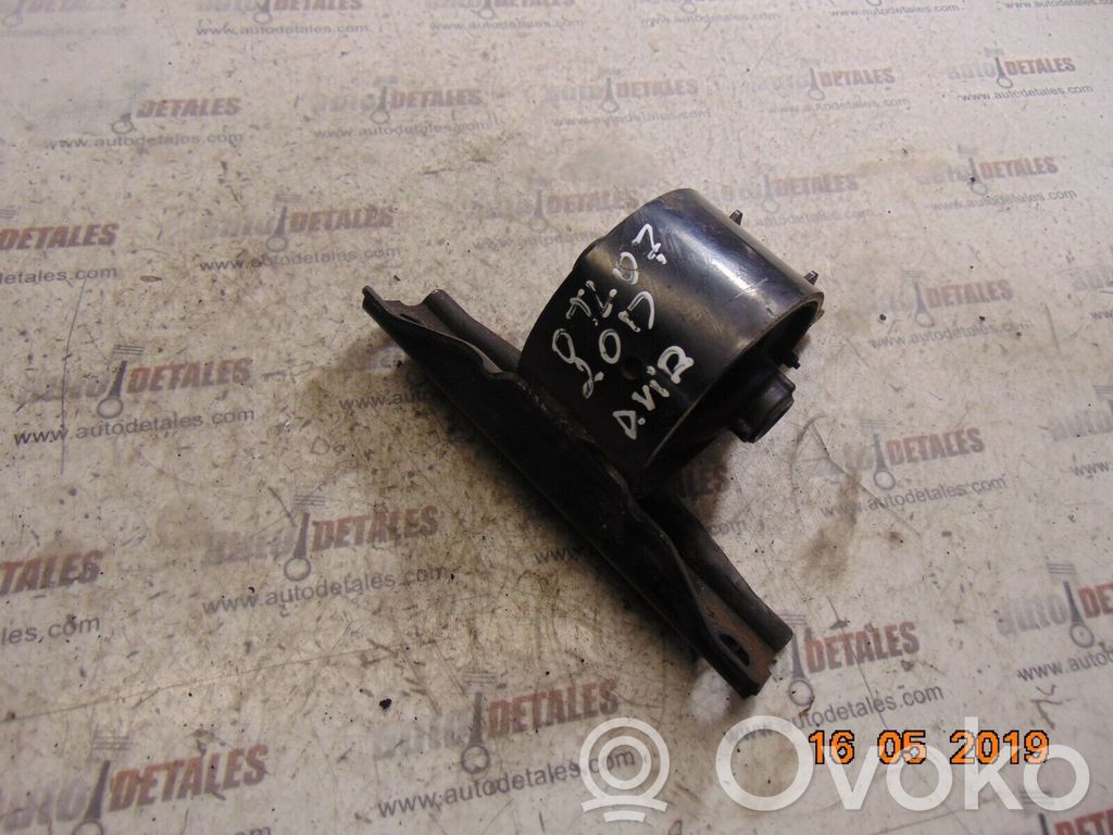 Mitsubishi Outlander Engine mount bracket 