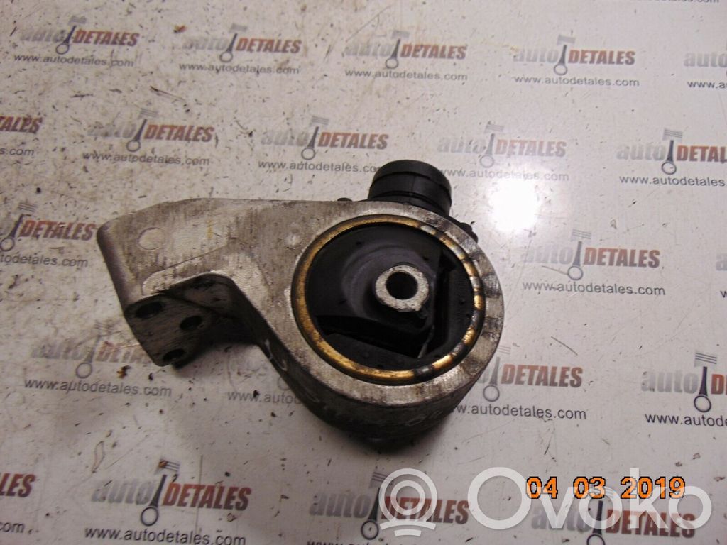 Mitsubishi Space Star Engine mount bracket 