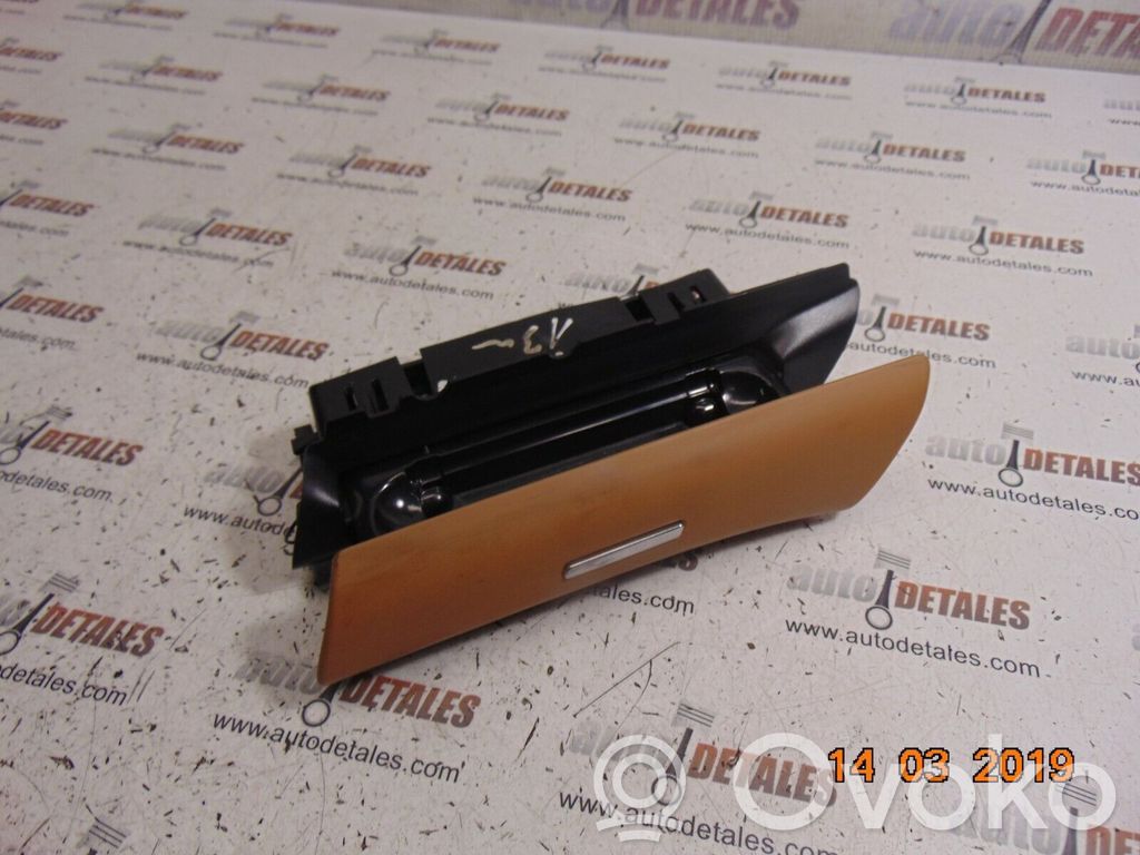Porsche Cayenne (92A) Posacenere portiera posteriore 