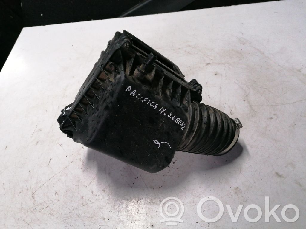 Chrysler Pacifica Air filter box 