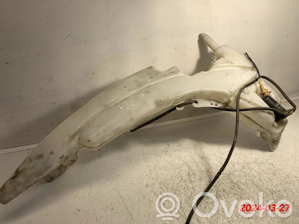 Ford Focus Logu šķidruma tvertne 