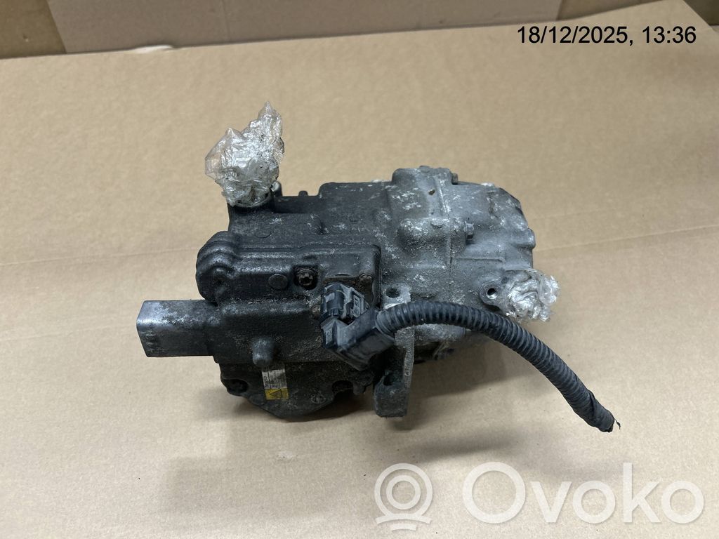 Toyota Prius (XW30) Ilmastointilaitteen kompressorin pumppu (A/C) 