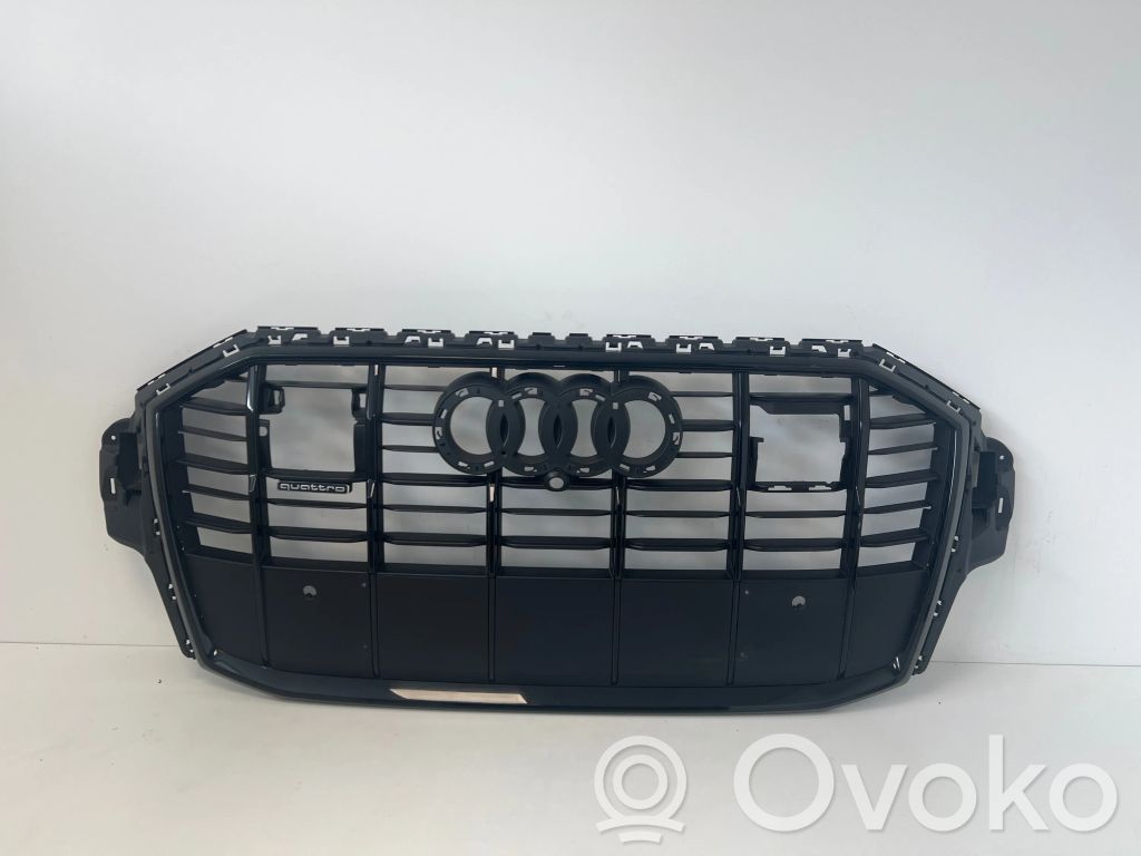 Audi Q7 4M Etupuskurin ylempi jäähdytinsäleikkö 
