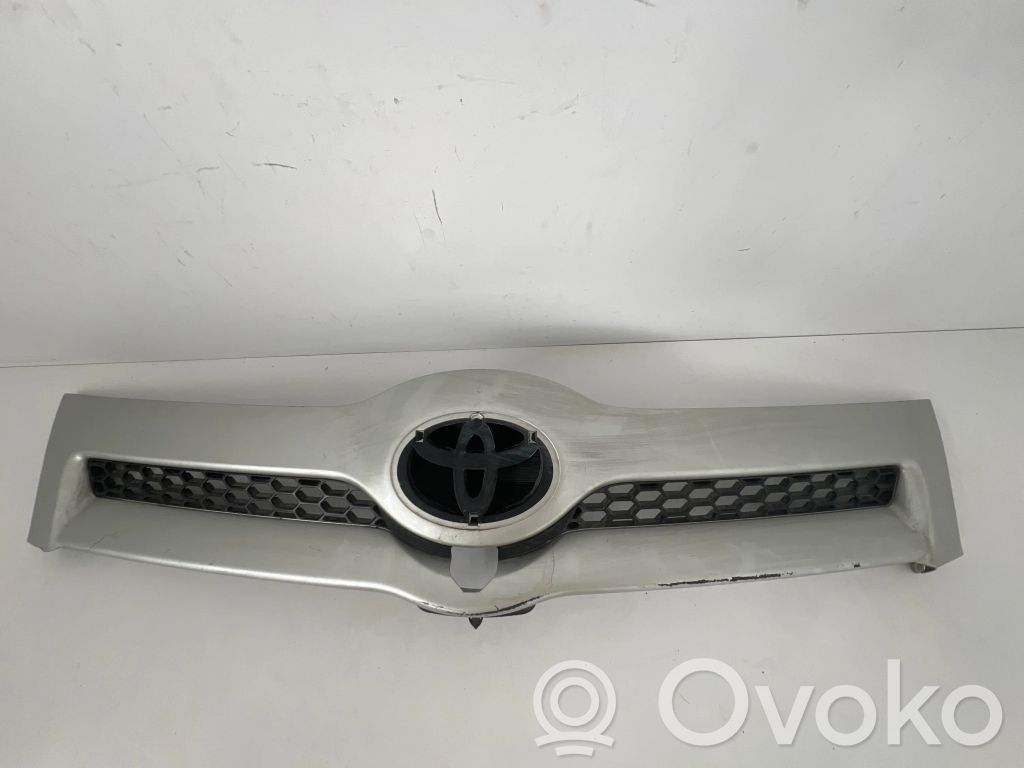 Toyota Corolla Verso AR10 Front grill 