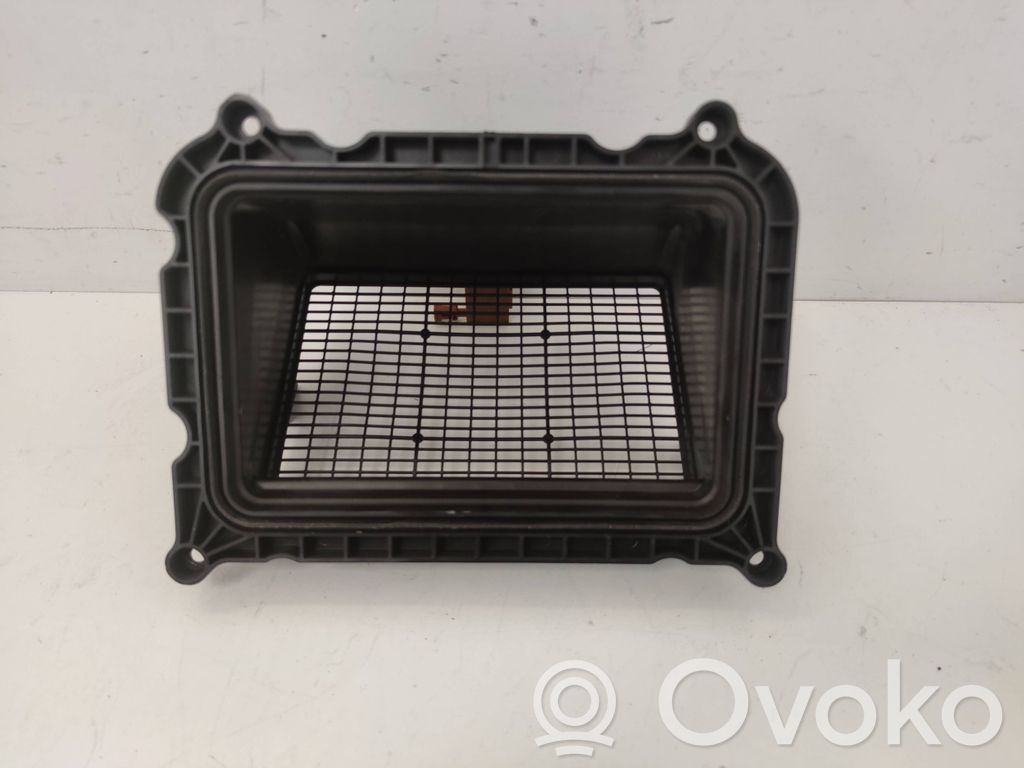 Audi e-tron Cabin air micro filter frame (part) 