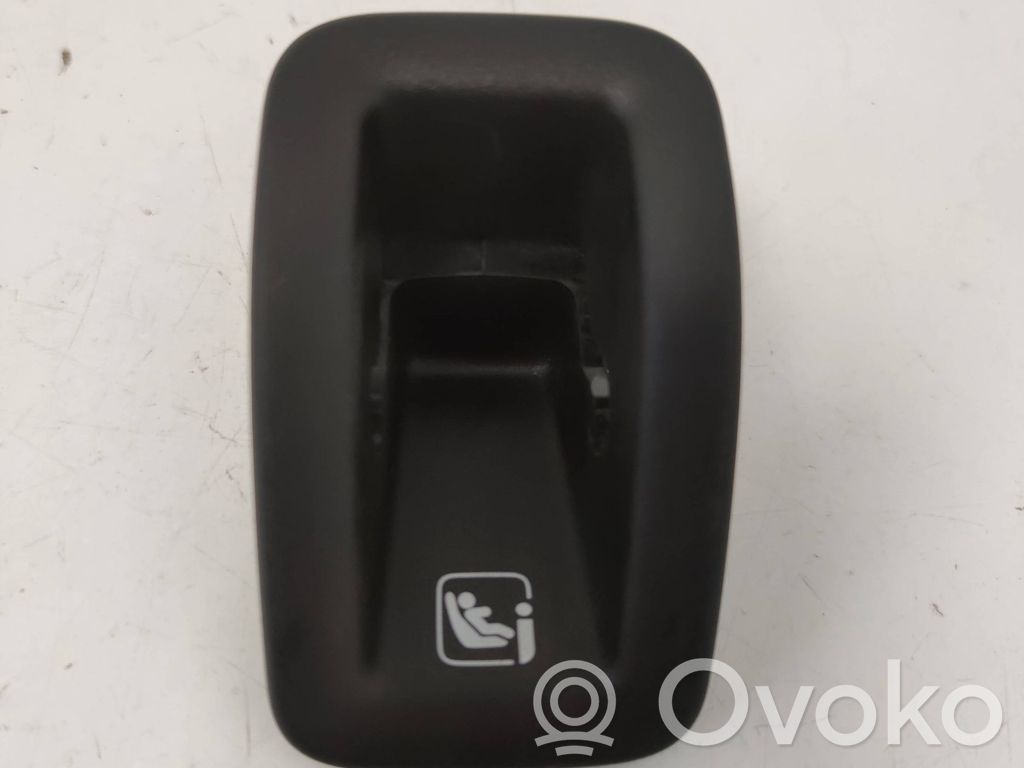 Audi e-tron ISOFIX-kiinnike 