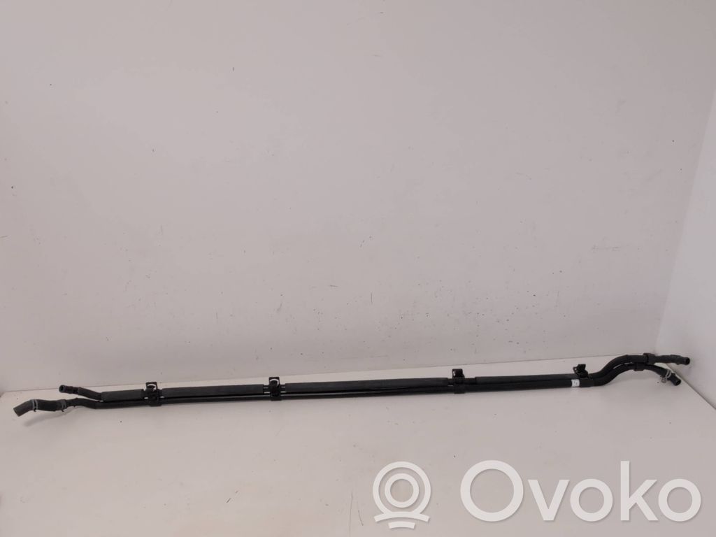 Audi e-tron Engine coolant pipe/hose 