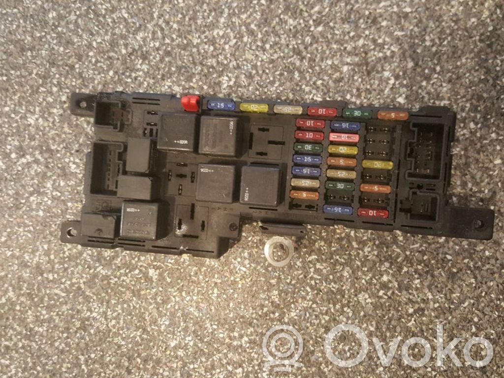 Volvo V70 Fuse module 