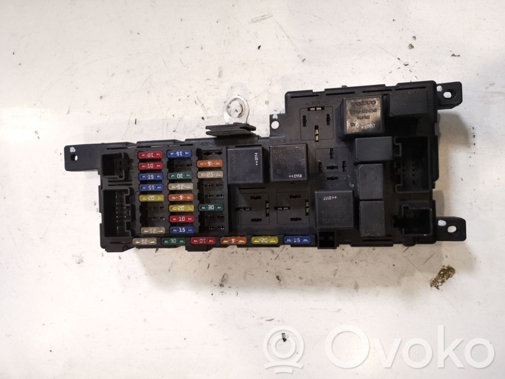 Volvo S60 Fuse module 