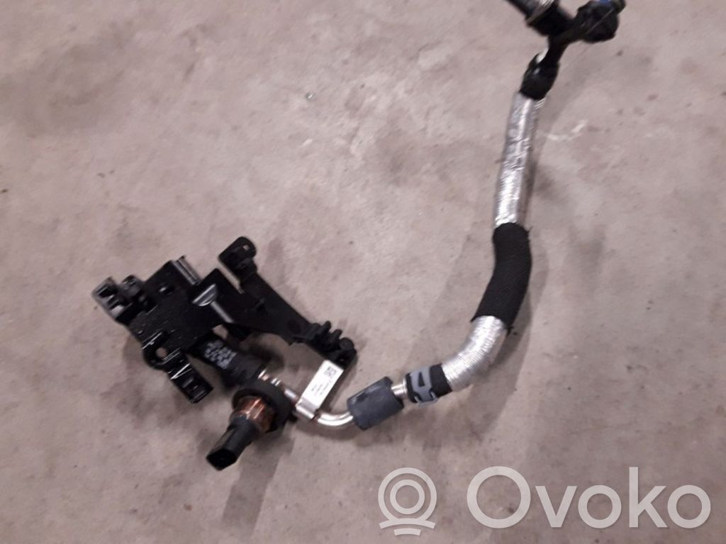 Audi A7 S7 4K8 Tubo de alimentación del combustible 