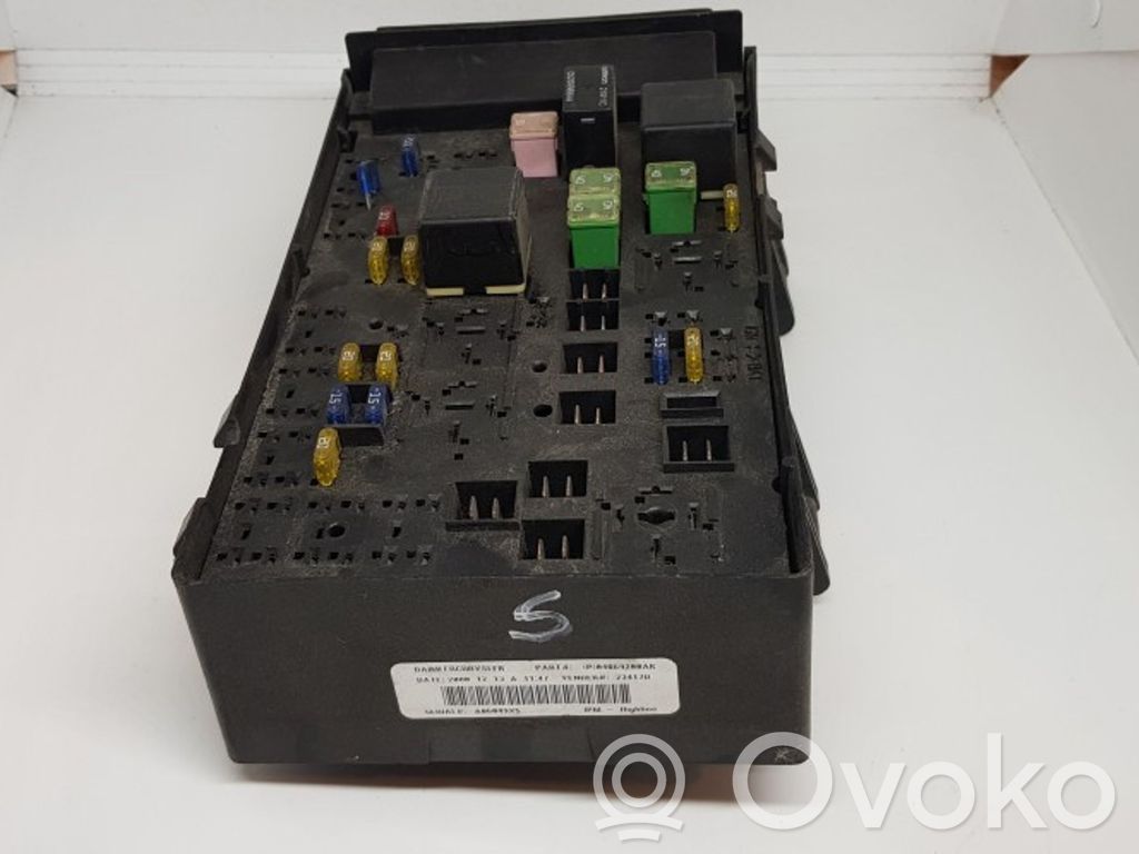 Chrysler Voyager Fuse module 