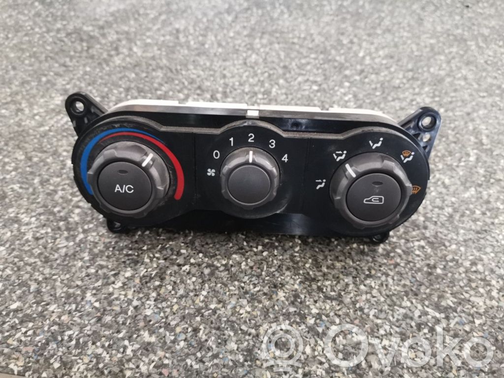 Hyundai Matrix Climate control unit 