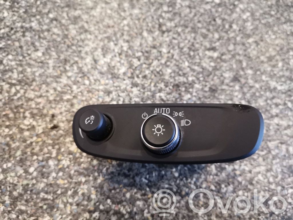 Buick Encore I Light switch 