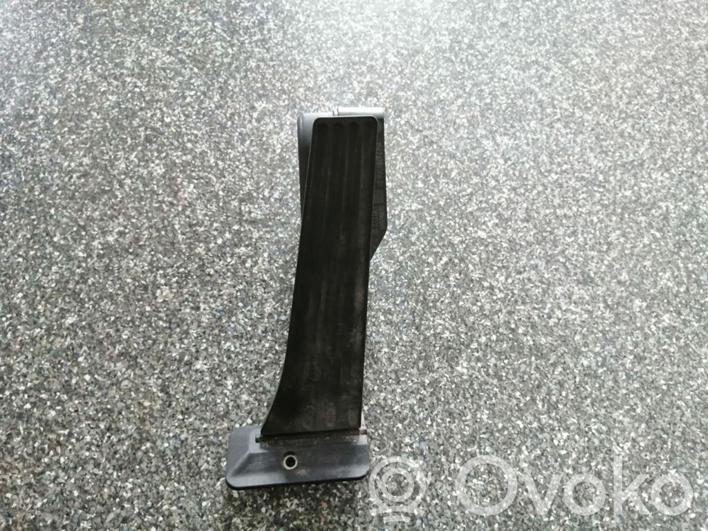 Accelerator throttle pedal   6786588
