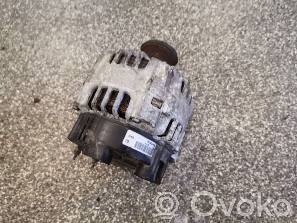 Volkswagen Transporter - Caravelle T5 Alternador 