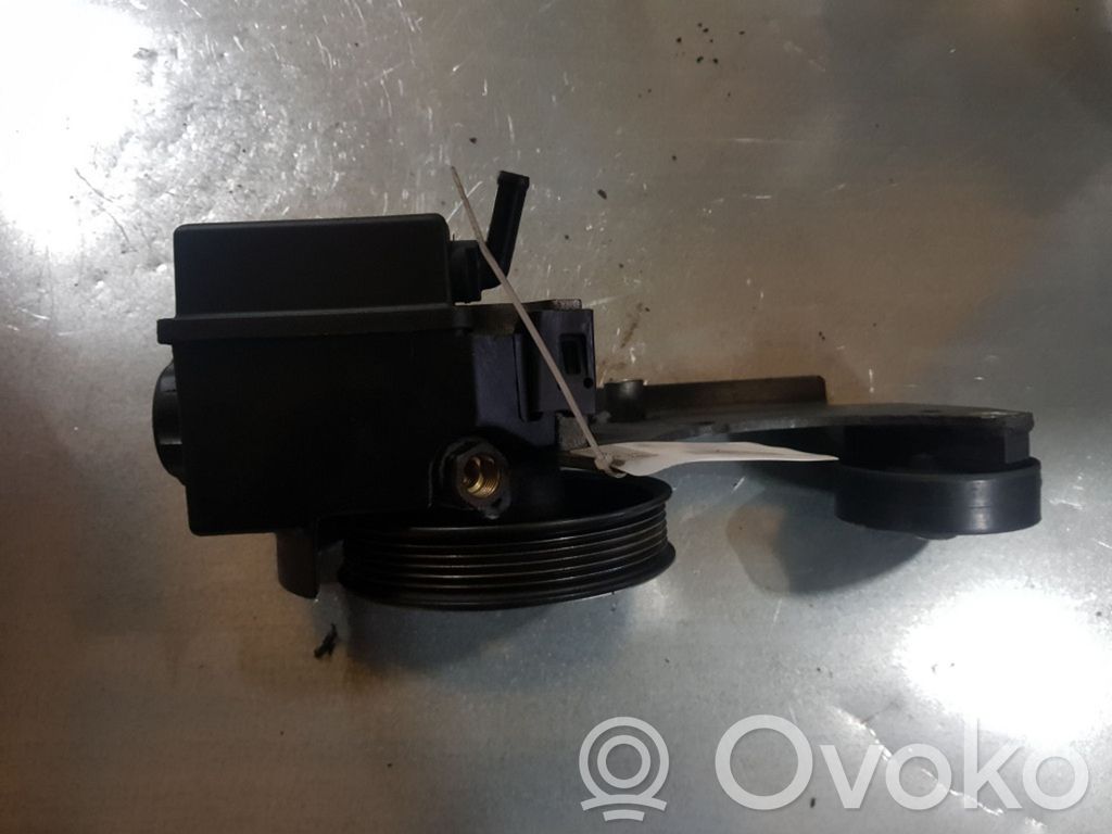 Volvo S40, V40 Power steering pump 