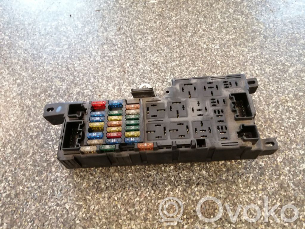 Volvo V70 Fuse module 