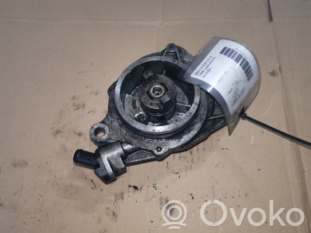 BMW 5 E39 Vacuum pump 