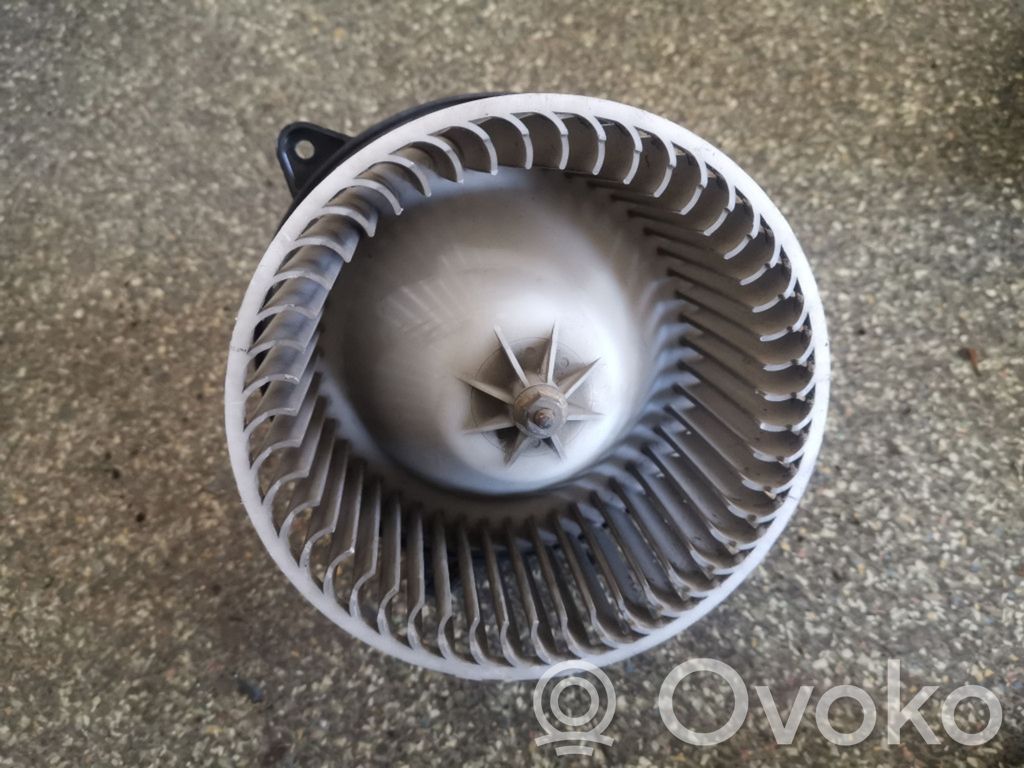 Mazda 323 Ventola riscaldamento/ventilatore abitacolo 