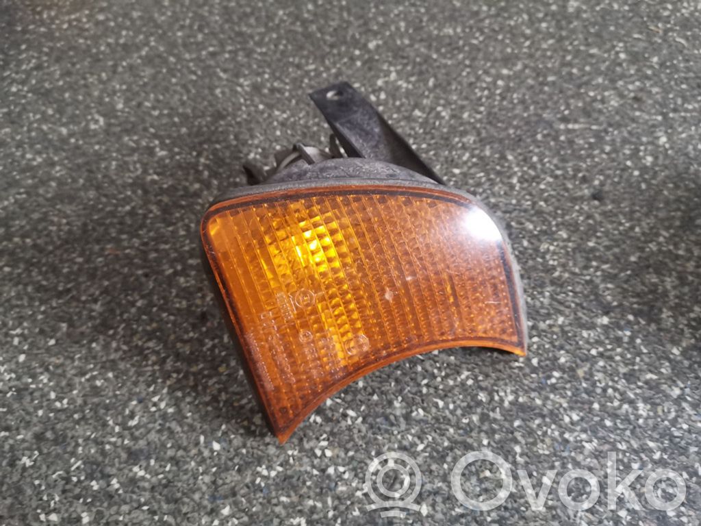 BMW 5 E34 Front indicator light 