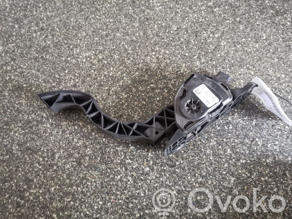Accelerator throttle pedal   BV619F836AB