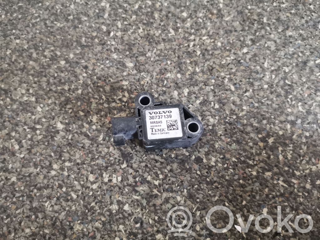Volvo V50 Airbag deployment crash/impact sensor 