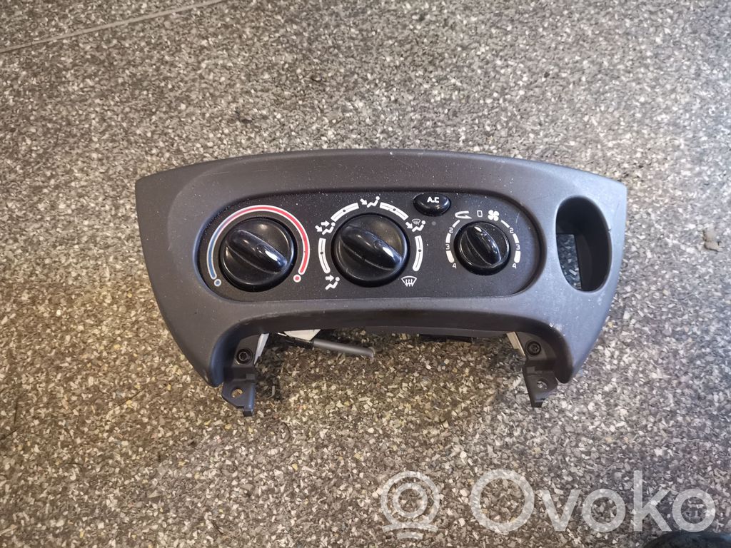 Renault Scenic I Climate control unit 