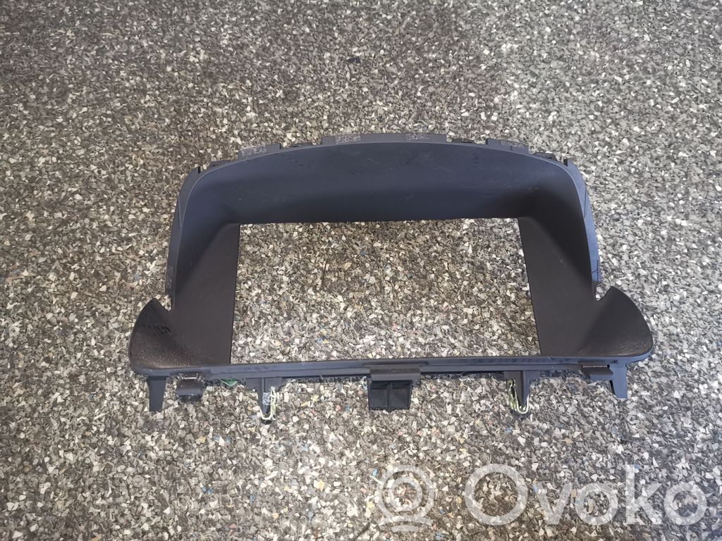 Opel Mokka Radio/GPS head unit trim 