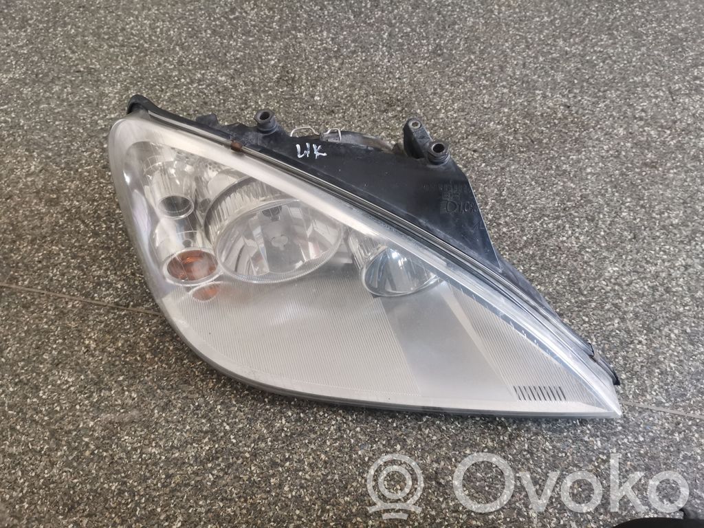 Scheinwerfer   0301183602