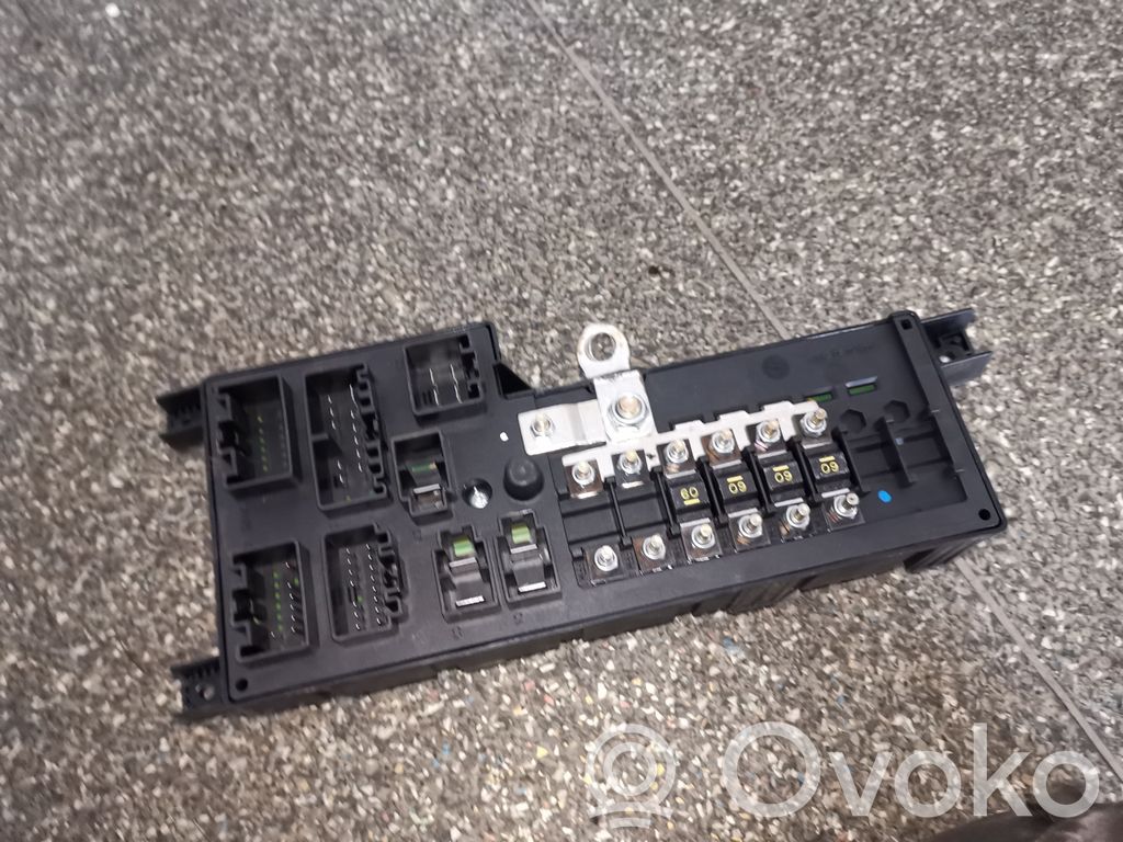 Volvo XC70 Fuse module 