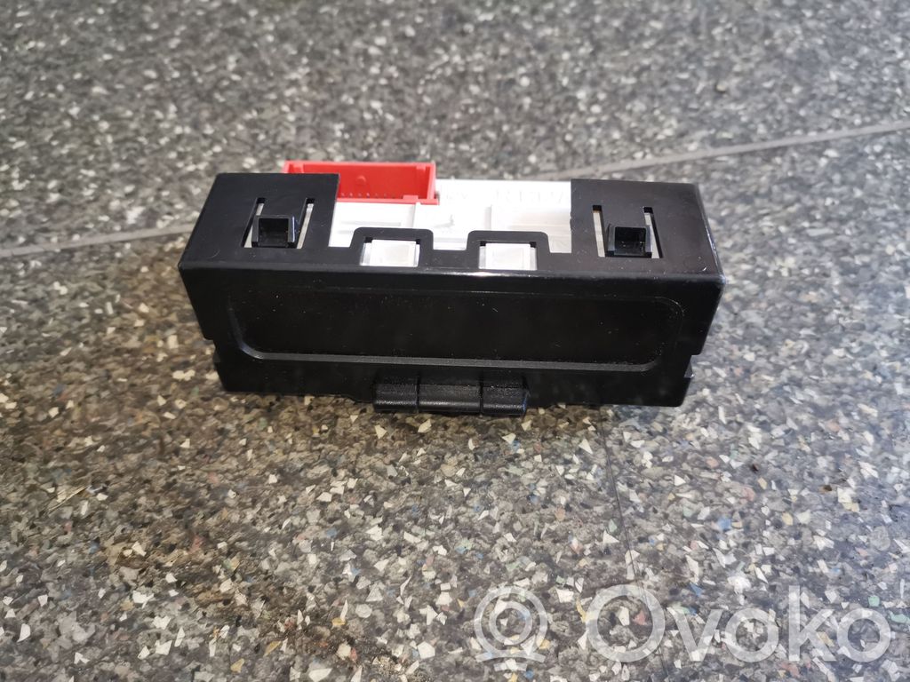 Renault Megane II Screen/display/small screen 