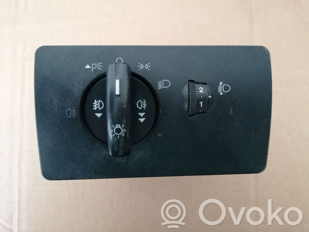 Ford Mondeo Mk III Light switch 