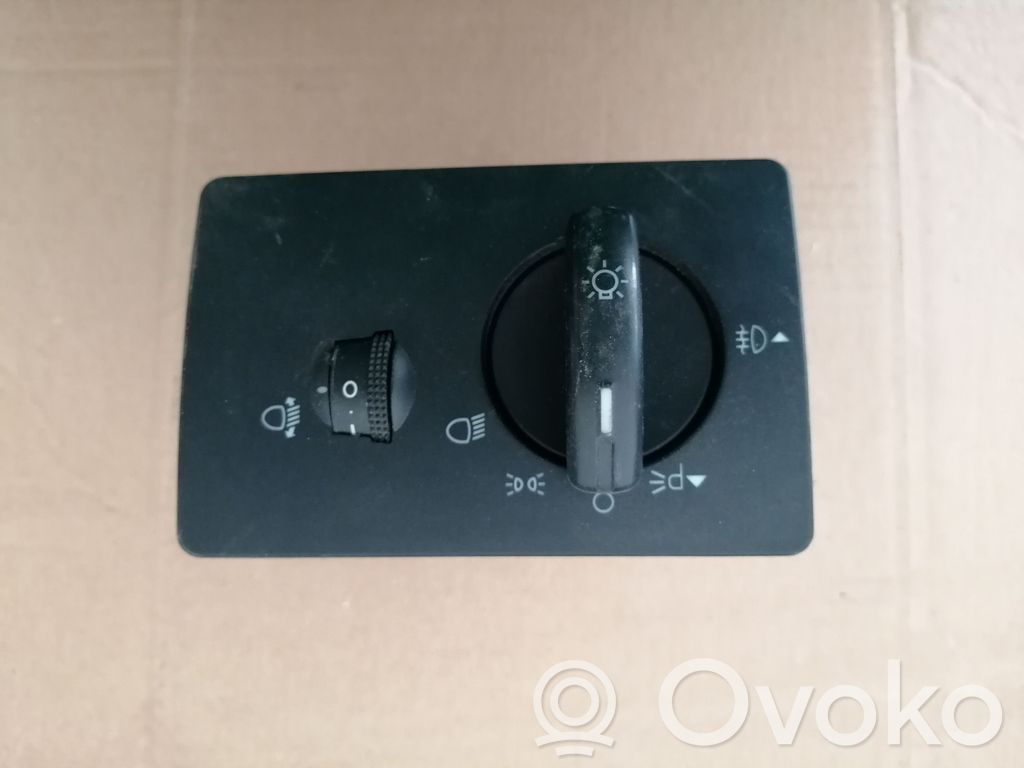 Ford Focus Light switch 