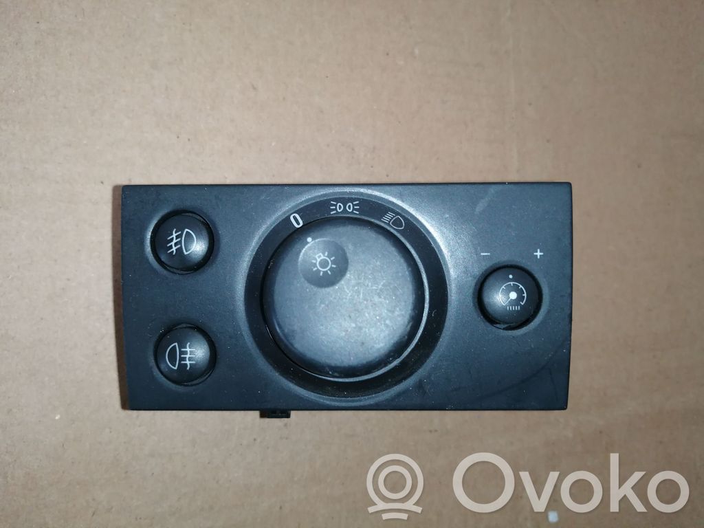 Opel Vectra C Light switch 